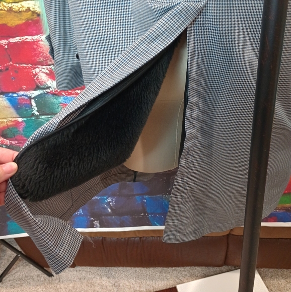 London Fog Men's Parliament Plush Gray Houndstooth Trench Coat Size 40 Reg - Picture 10 of 15